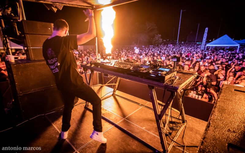 Nash: A trajetória de um DJ que cresceu junto com a música