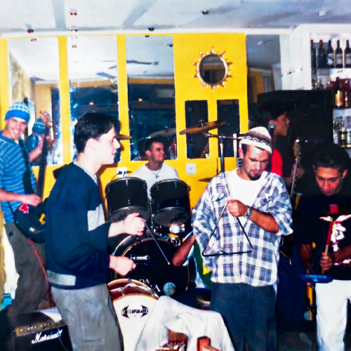 IA resgata músicas gravadas nos anos 90 e reacende história da banda paulistana Tribus da Cana